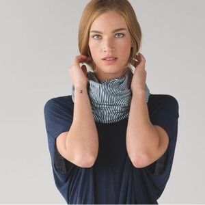 Lululemon Vinyasa Hyper Stripe Scarf